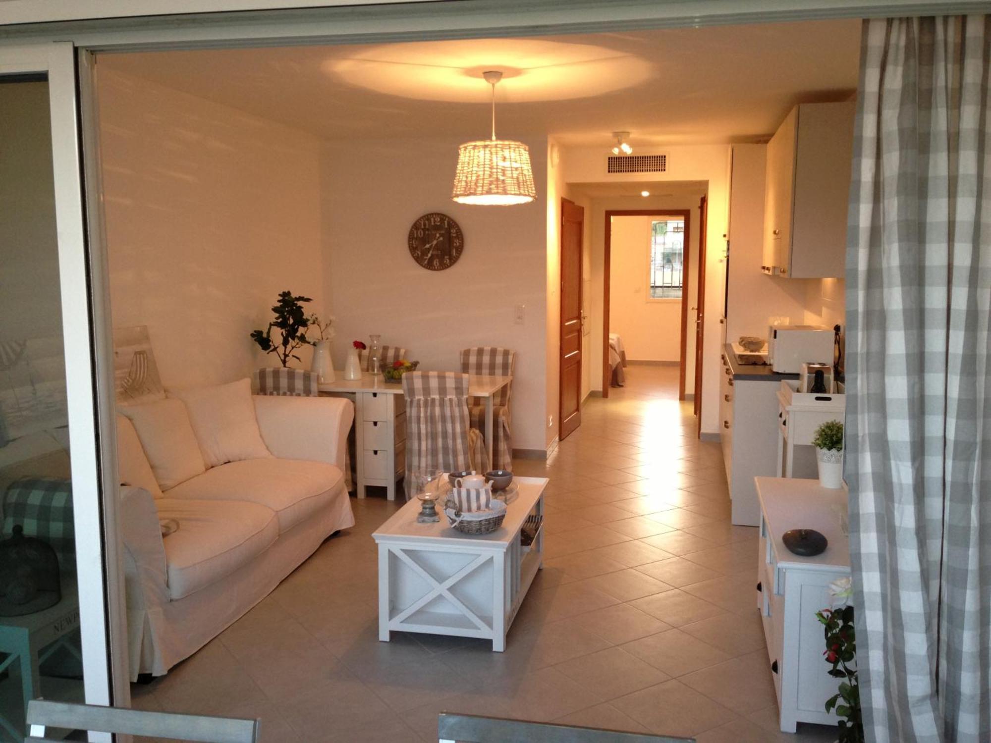 Residence Nayah-Maria Calvi  Bagian luar foto